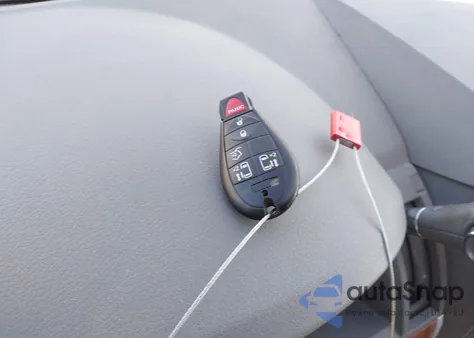 2008 Chrysler Town & Country Touring из США, поврежденный, VIN 2A8HR54P18R799830